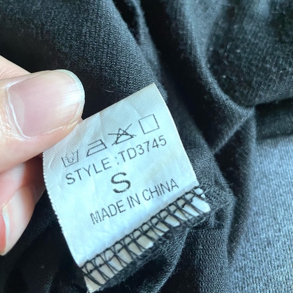 Size: Small - Picture 3 of 3